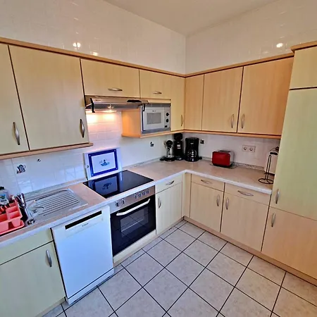 Ostseepark Waterfront_ Karavelle 38